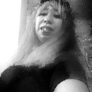 Meet your Posher, Estelle